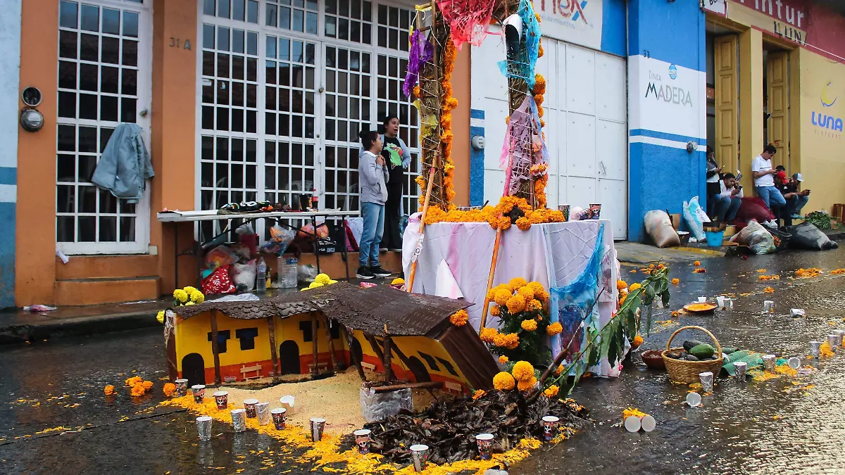 Altar de muertos en Uruapan